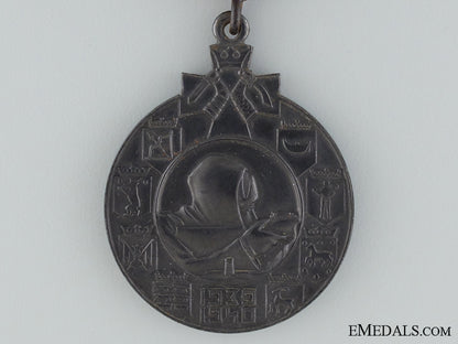 a1939-1940_finnish_winter_war_medal;_type_ii_img_03.jpg536a3021269cd