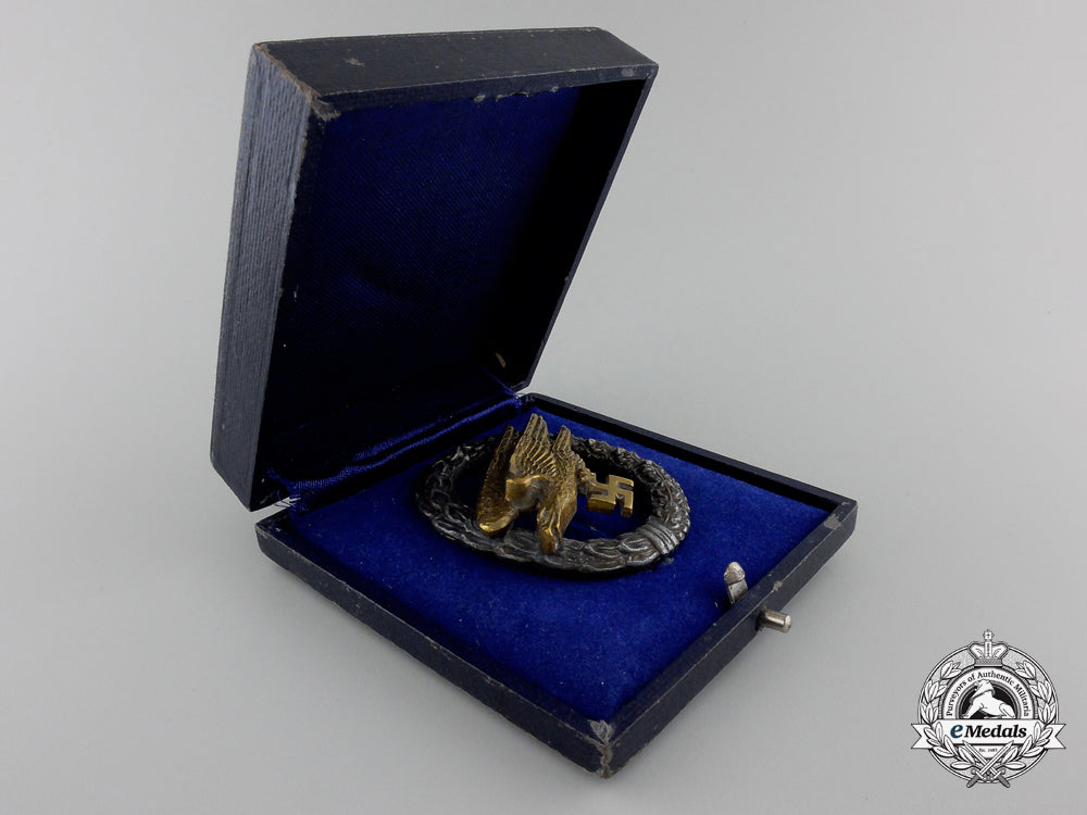a_luftwaffe_fallschirmjäger_badge_by_juncker_with_case_img_03.jpg55cb7d9894fa8