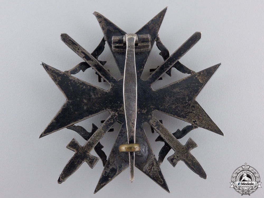 a_spanish_cross_in_silver_with_swords_by_meybauer,_berlin_img_03.jpg55b0f45930468