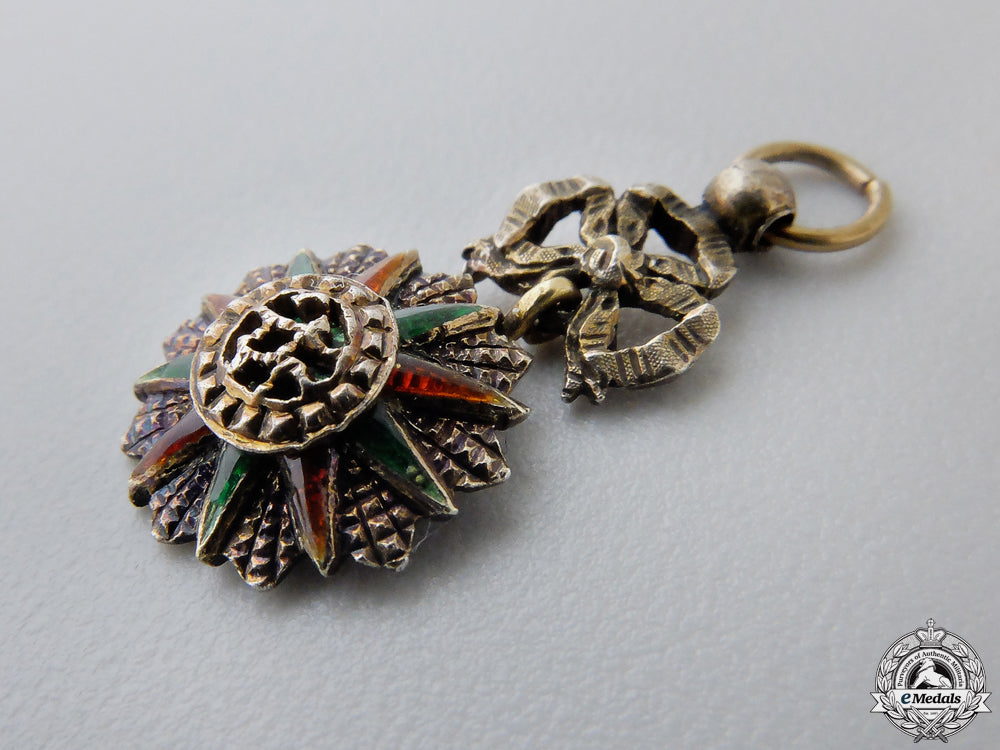 a_miniature_tunisian_order_of_nishan_iftikar_img_03.jpg551d6e92a2410