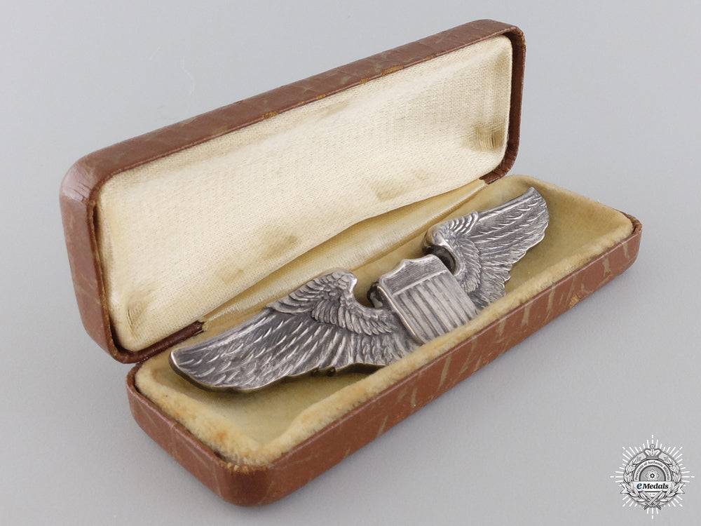 a_second_war_silver_army_air_force_pilot_badge_with_cased_img_03.jpg54735aba7c351