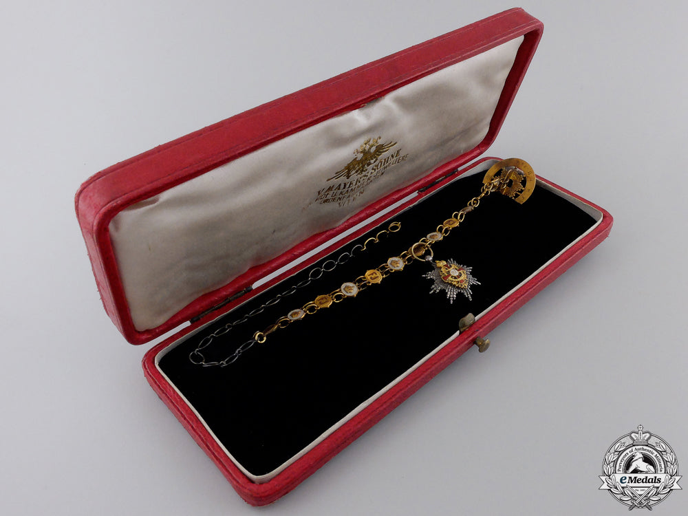 a_cased_miniature_austrian_order_of_franz_joseph_by_mayer,_wien_img_03.jpg55198af6b4736