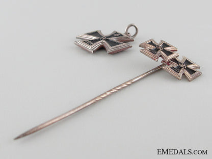1914/39_iron_cross_miniature_and_stickpin_img_03.jpg53284e353e3ab