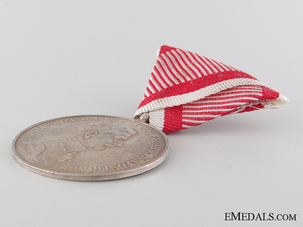 austrian_bravery_medal;1_st_class,_karl_i(1917-1918)_img_03.jpg5339779fdabc1