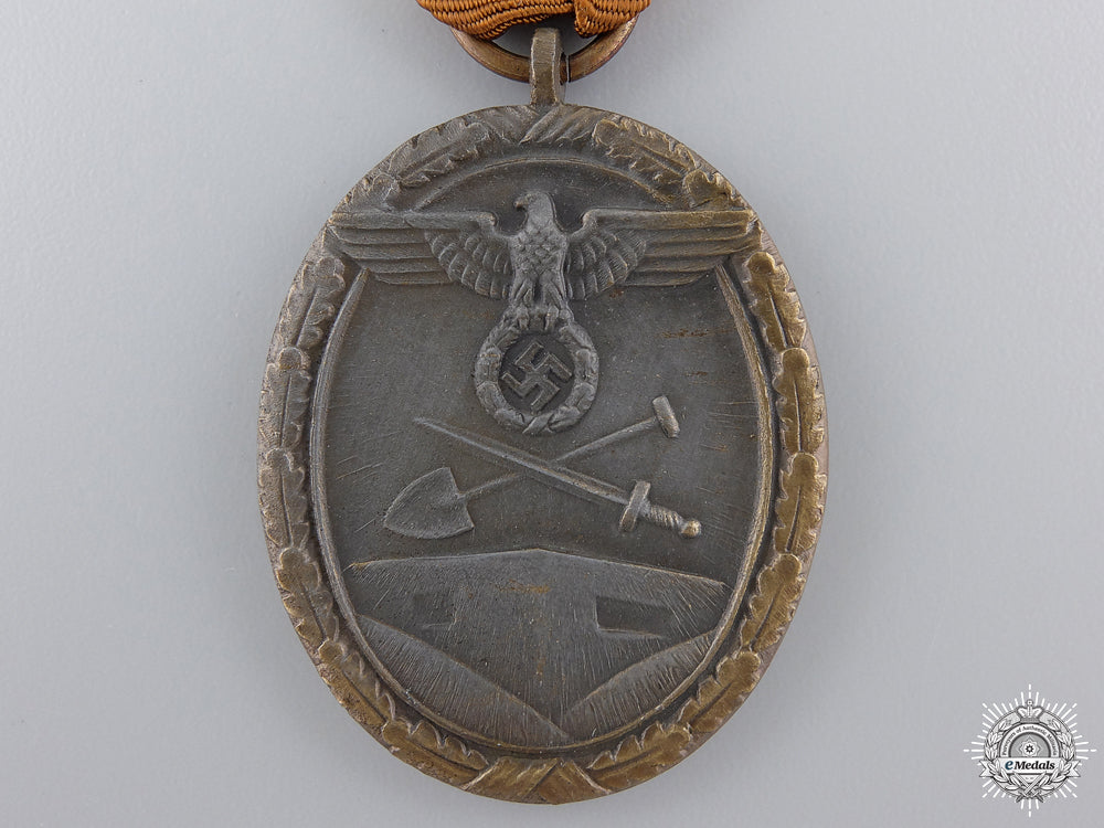 a_second_war_west_wall_medal_with_packet_img_03.jpg54eca709e274b