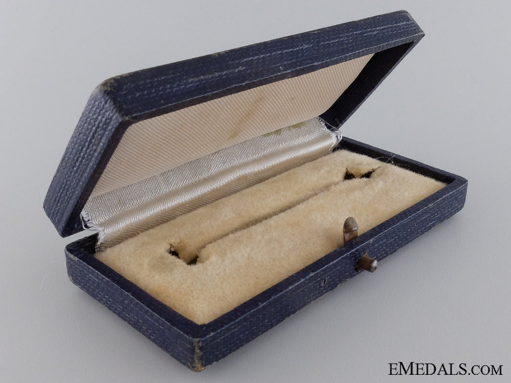 a_case_for_the_bomber_squadron_clasp;_bronze_grade_img_03.jpg546b9c62a65af