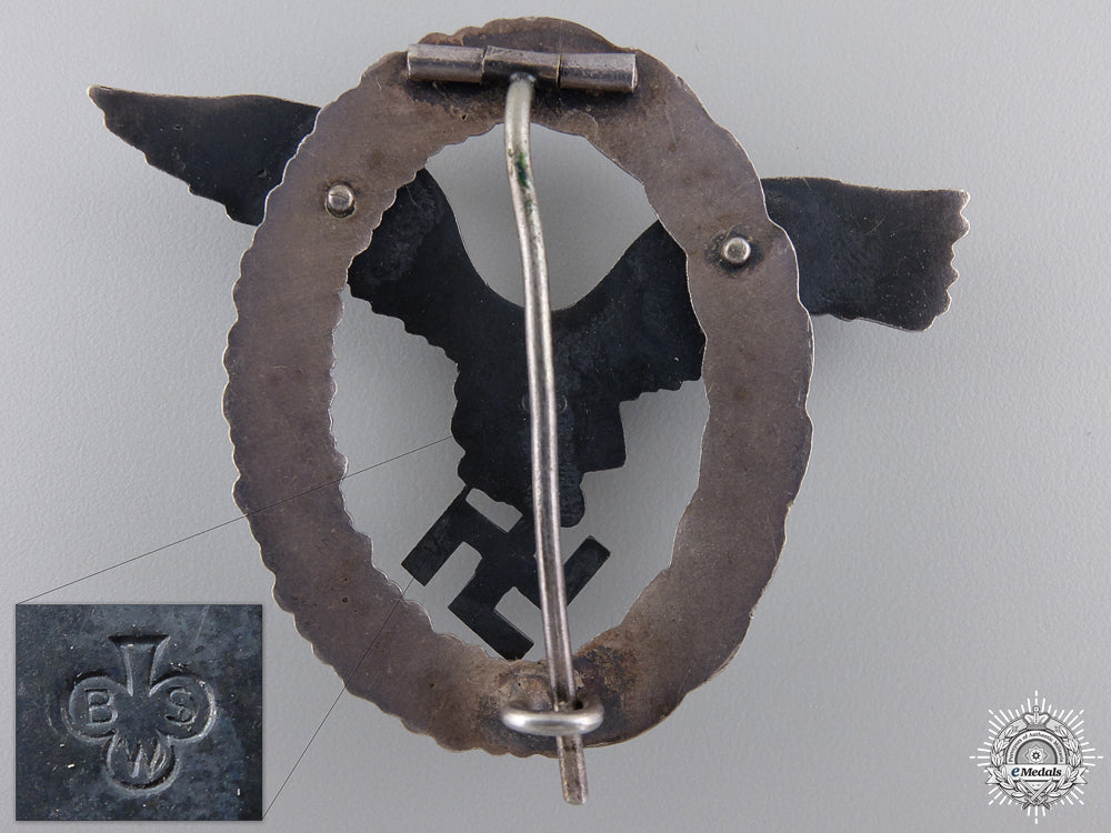 an_austrian_made_pilot's_badge_by_brüder_schneider_a.g_wien_img_03.jpg54fde67e2bfd7