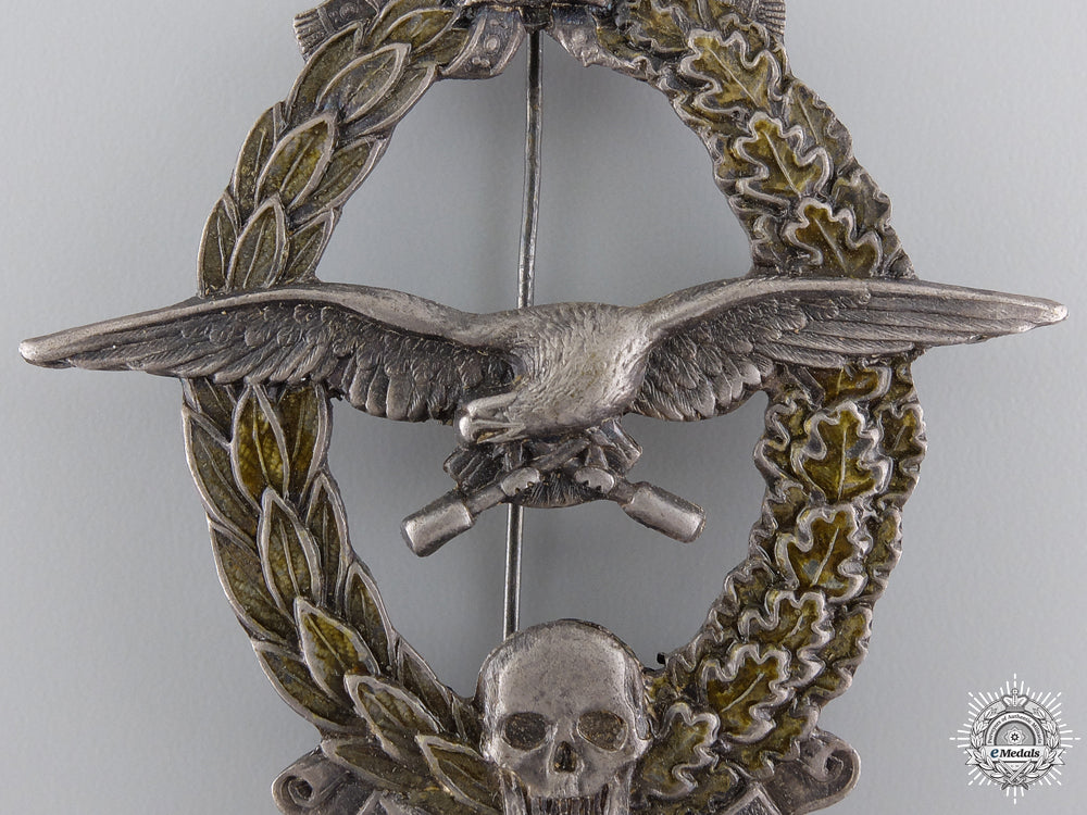 a_rare_first_war_austrian_sturmbattalion13_badge_by_pramer,_wien_img_03.jpg54c6a31c7d6c2