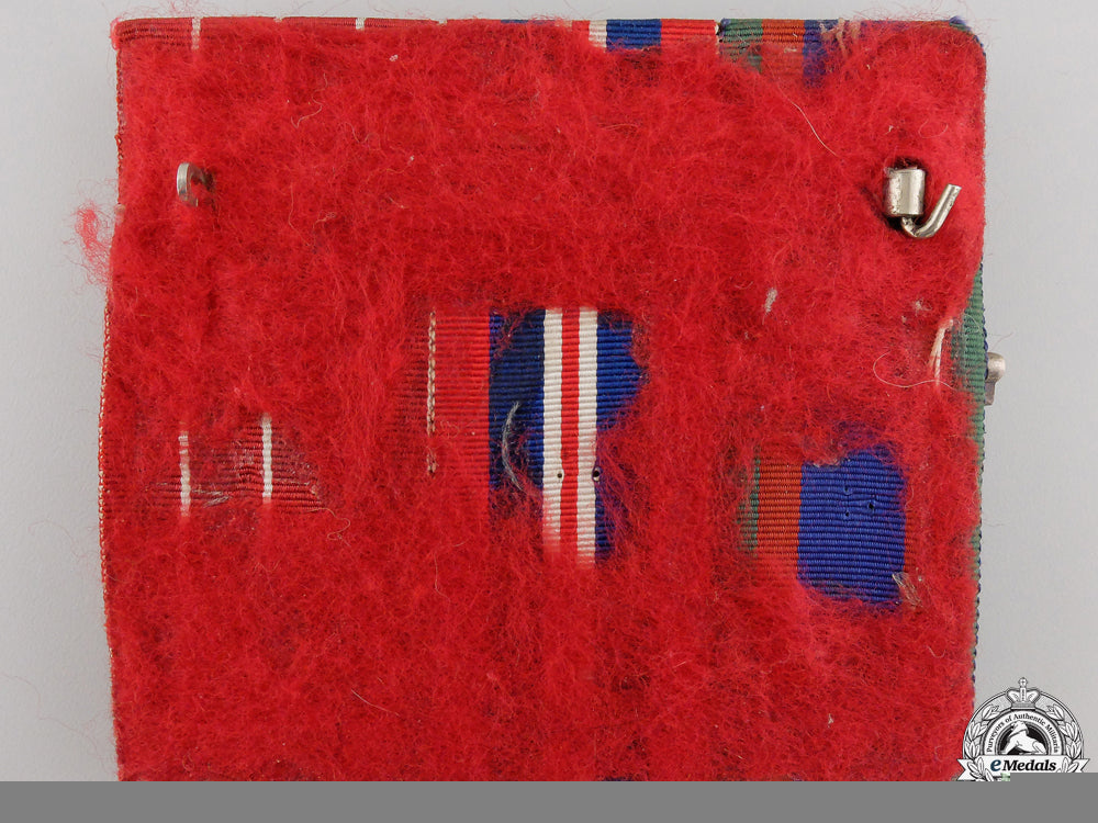 a_second_war_group_of_three_awards_img_03.jpg5575a9893e8a2