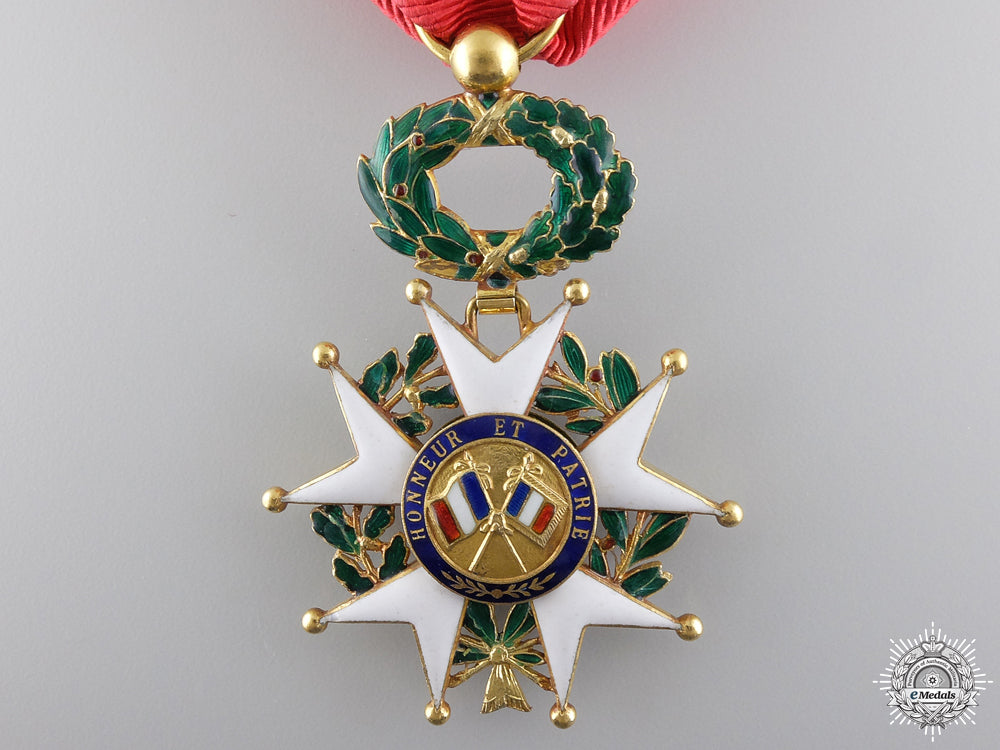 a1870-1951_french_legion_d'honneur_in_gold;_type_iii_img_03.jpg5481feb4dea7f
