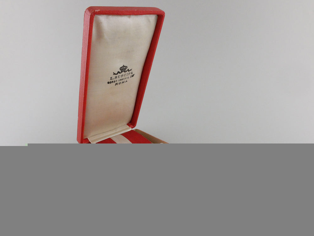 an_italian_order_of_the_crown_of_italy;_knight_with_case_img_03.jpg55d1e249df18e