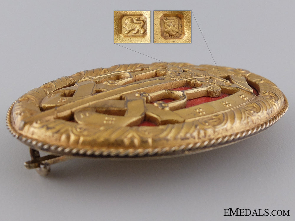 a_knight's_bachelor's_badge(_kb);_smaller_type1933-1973_img_03.jpg53f4ec1d03815