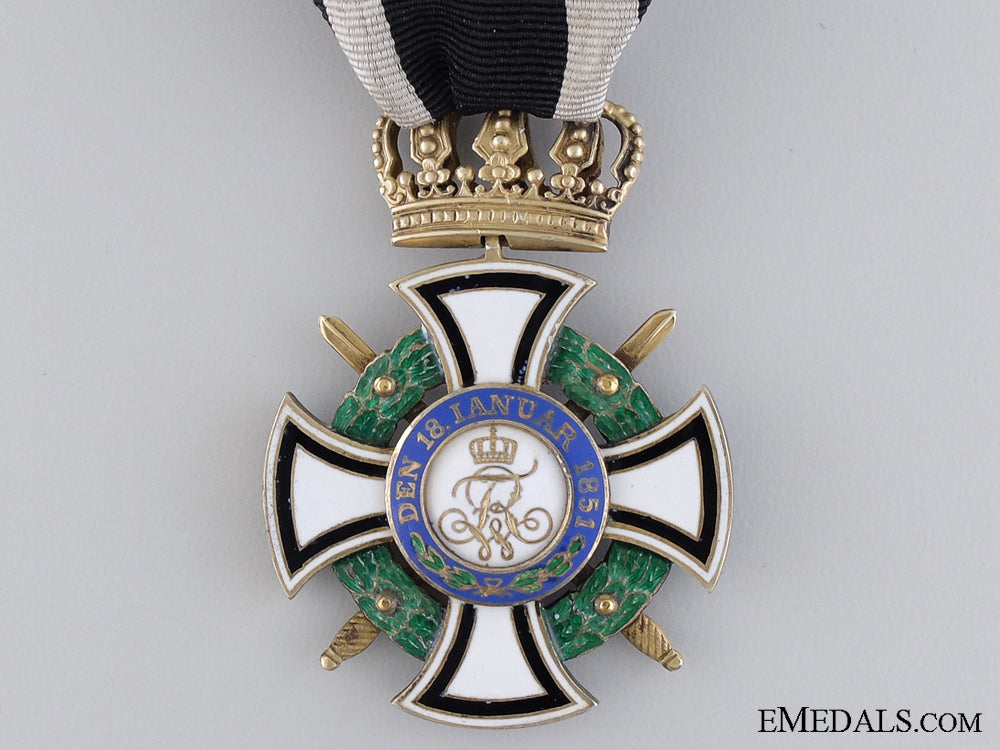 a_prussian_house_order_of_hohenzollern,_knight's_cross_by_godet&_söhn_img_03.jpg544e7569b73b7