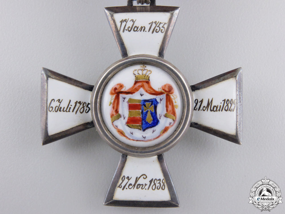 an_oldenburg_order_of_peter_friedrich_ludwig,_knight's_cross2_nd_class_img_03.jpg55a3ea7291734