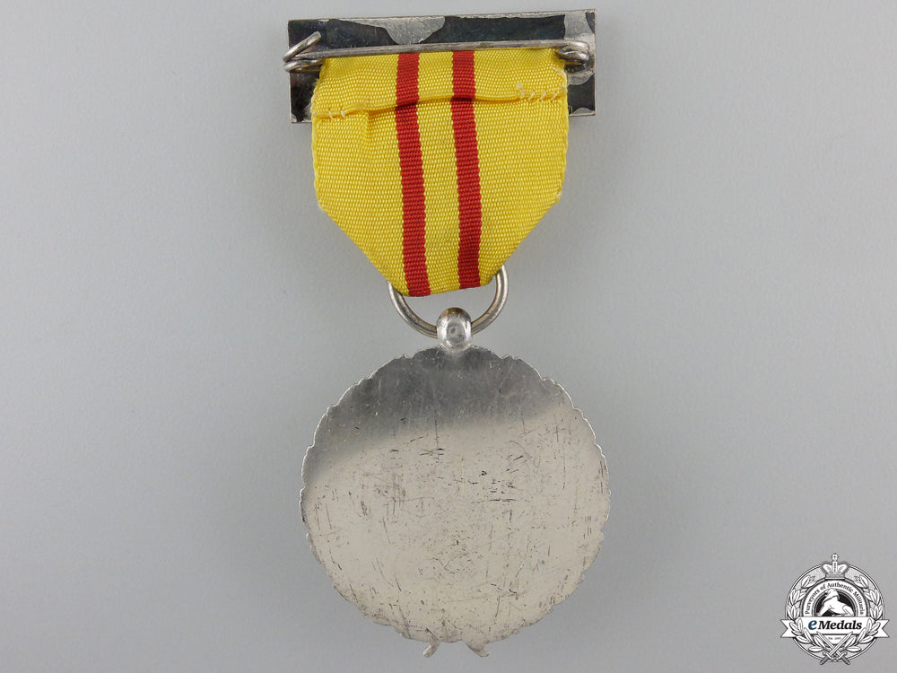 a_spanish_civil_war_period_patriotic_suffering_medal_for_foreigners,_silver_grade_for_ncos_and_enlisted_men_img_03.jpg55c390afa0faa