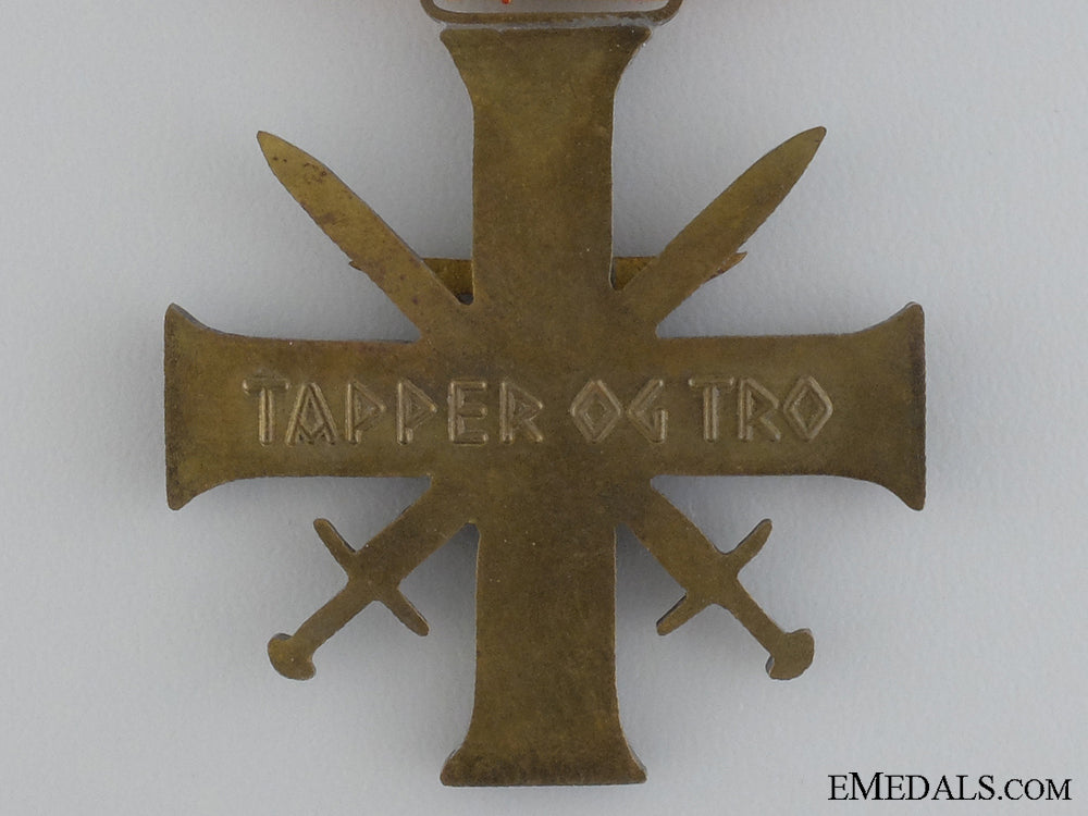 norway._a_merit_cross_with_swords,_quisling_issue,_type_ii,_c.1942_img_03.jpg5463860a27f8b