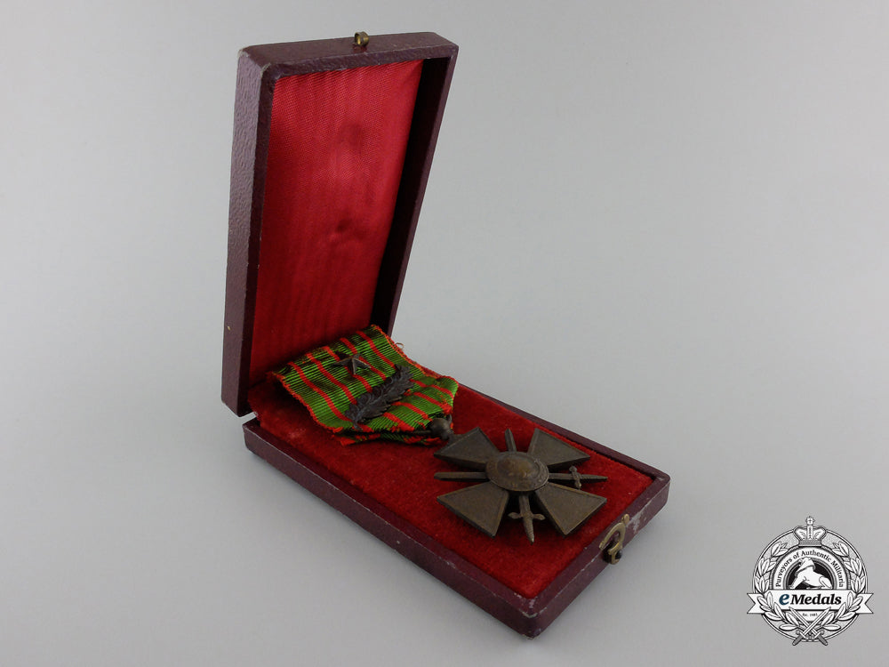a_first_war_french_war_cross1914-1918_with_case_img_03.jpg55ca408ad0aaf