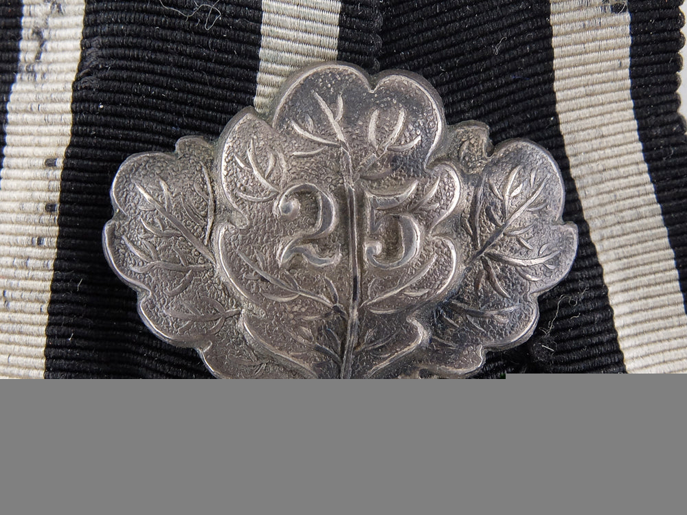 an1870_iron_cross_second_class_with25_years_jubilee_spange_img_03.jpg54f720576841c