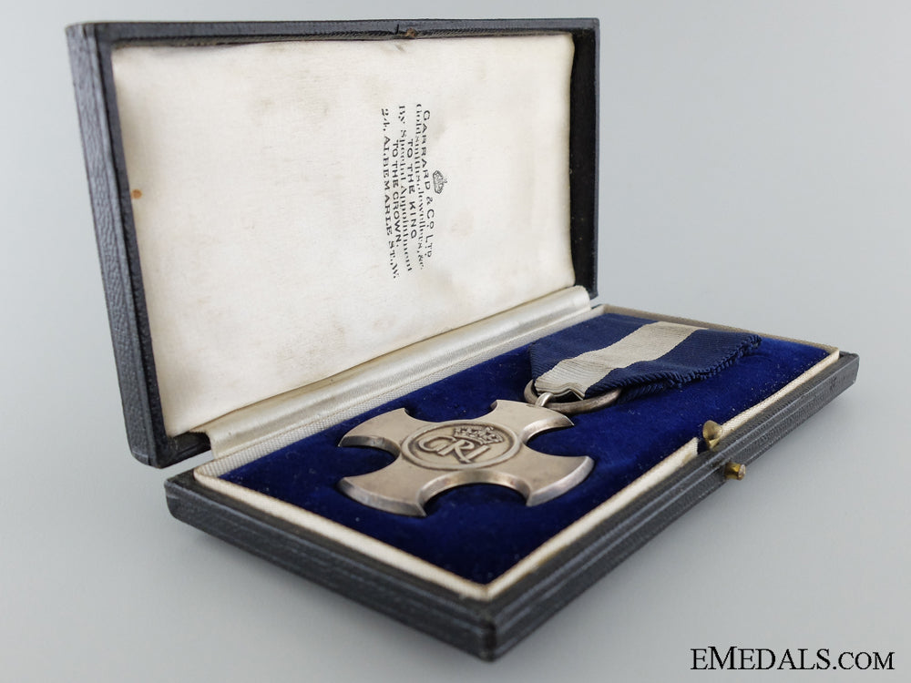 a_cased1941_wwii_distinguished_service_cross_img_03.jpg537b8786104a9