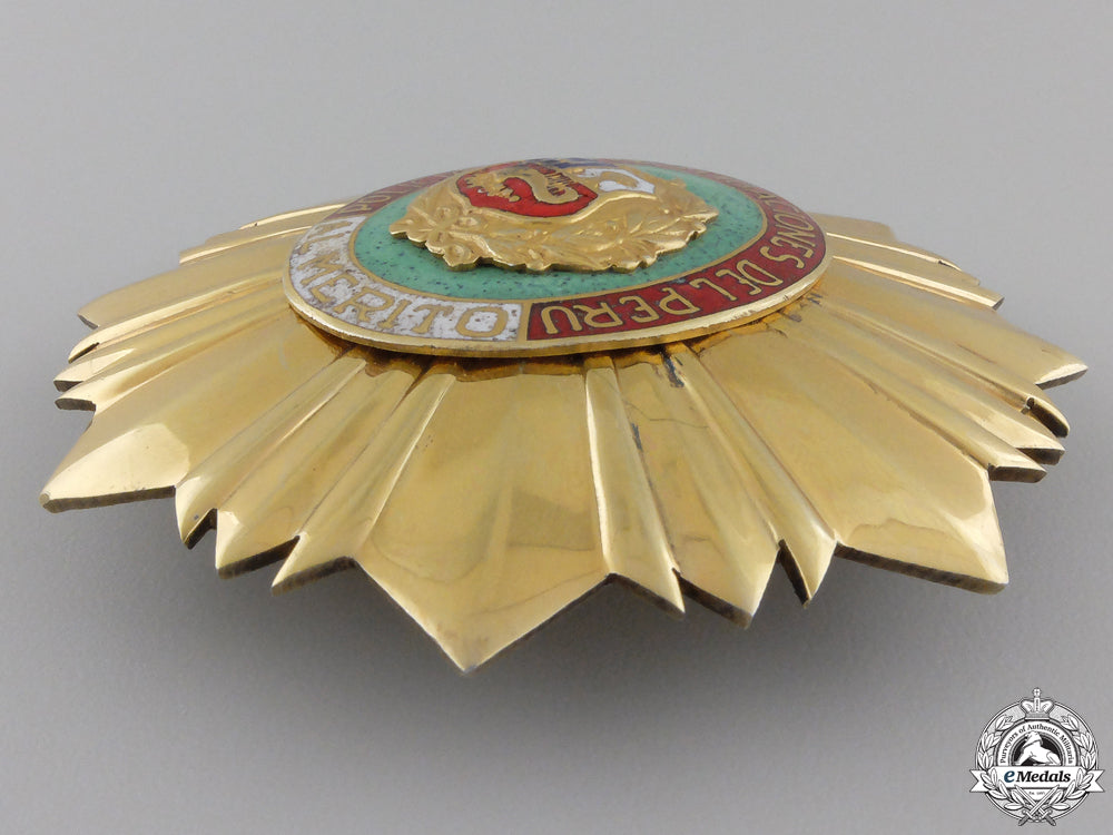 a_peruvian_investigative_police_merit_badge_img_03.jpg553e891d5395b