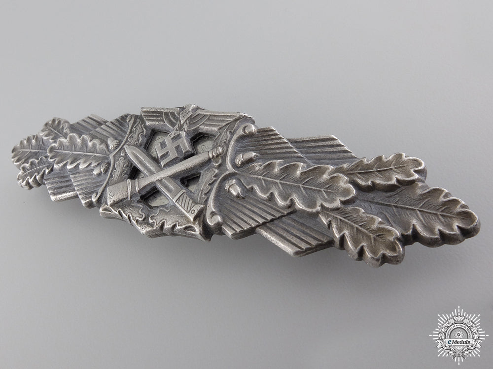 a_silver_grade_close_combat_clasp_by_friedrich_linden_img_03.jpg54ba751c8c805