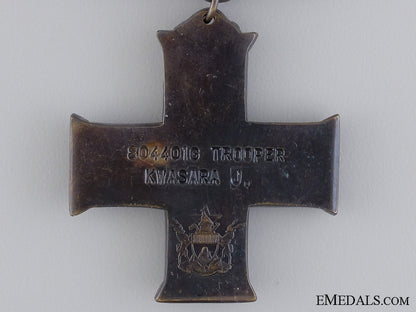 a_bronze_zimbabwe_cross_for_gallantry_to_trooper_kwasara_img_03.jpg53f76f08ecf24