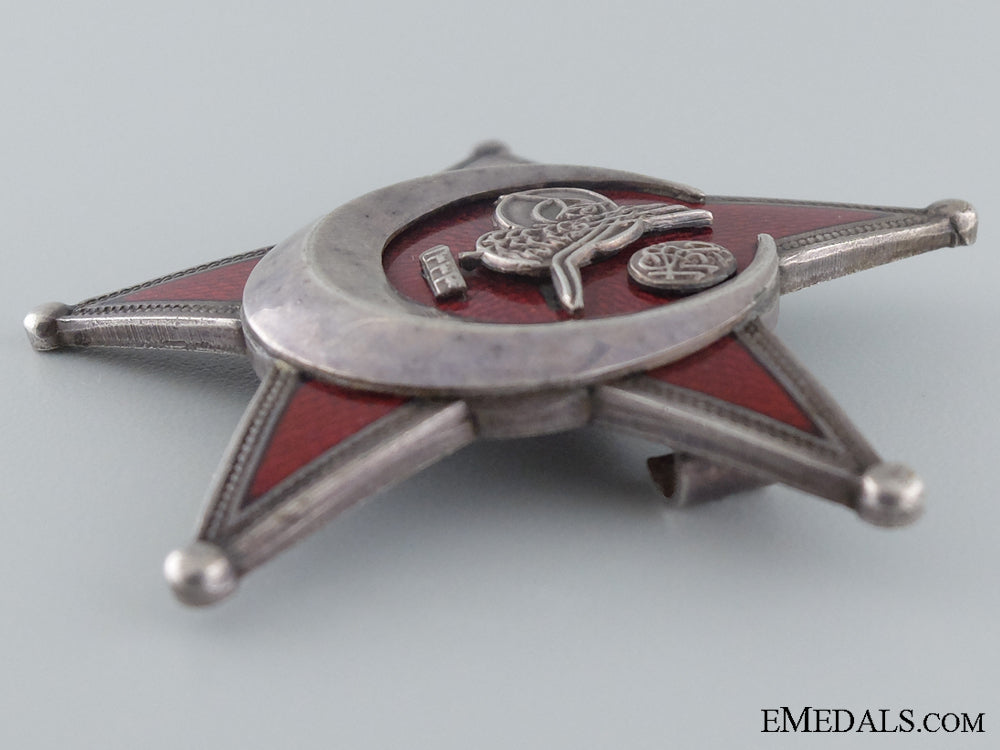 1915_campaign_star(_iron_crescent)_in_silver_by_b.b.&_co_img_03.jpg535eba0eef0e0
