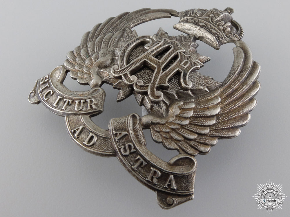 a_rare_canadian_air_force1920-1924_peaked_cap_badge_img_03.jpg5480c82bbb806