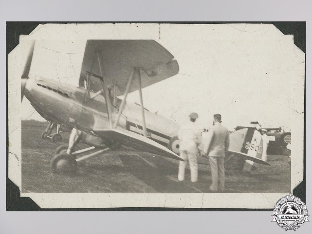 six1934_mounted_toronto_flying_club_photographs_img_03.jpg558ac08b159f2