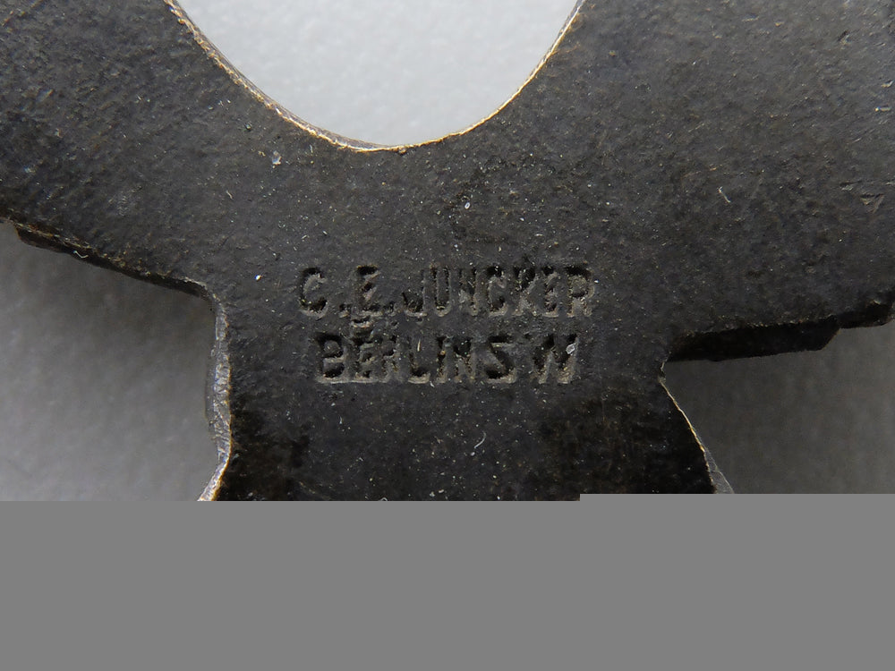 an_early_pilot’s_badge_to_pilot_downed_may191940,_france_img_03.jpg552939a880551