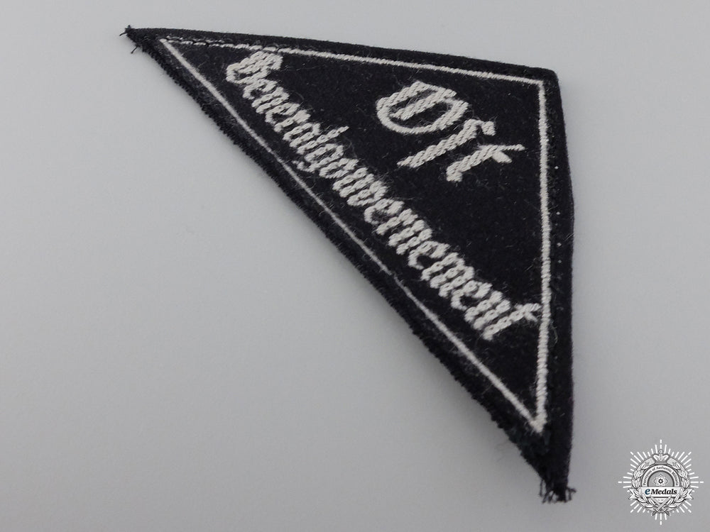 a_bdm_district_triangle_sleeve_badge_with_rzm_tag_img_03.jpg54a19f185572e