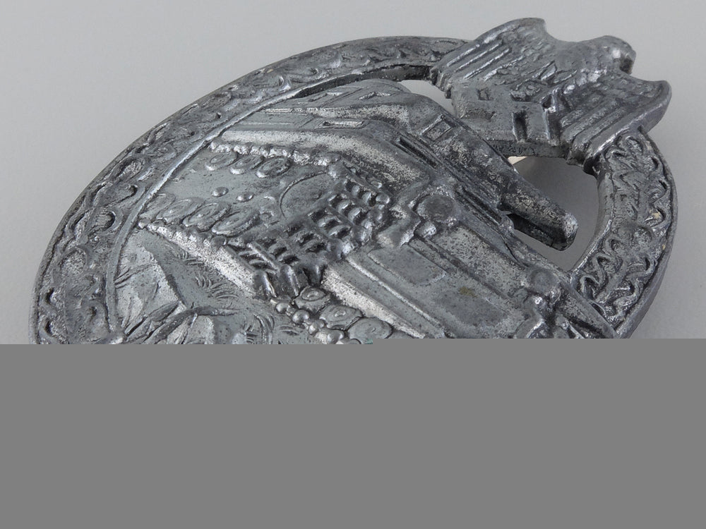 a_silver_grade_tank_badge_by_adolf_scholze_img_03.jpg5493227a80686