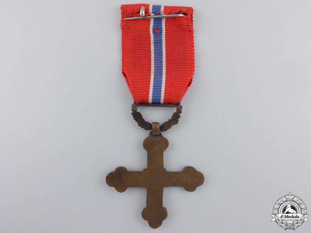 a1940-1945_norwegian_war_cross_img_03.jpg55a56e1756516