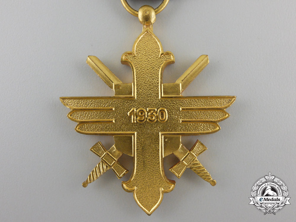 a_royal_romanian_air_force_bravery_decoration;1_st_class_img_03.jpg55cdf306cca98