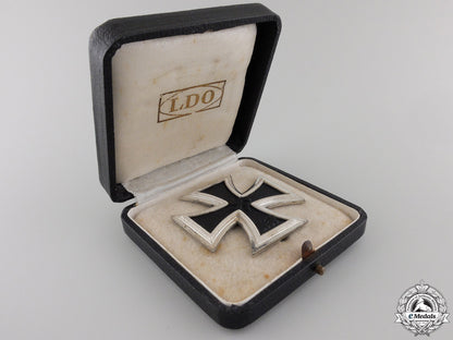 a_mint_iron_cross_first_class1939_with_case_img_03.jpg555642a4ceddf