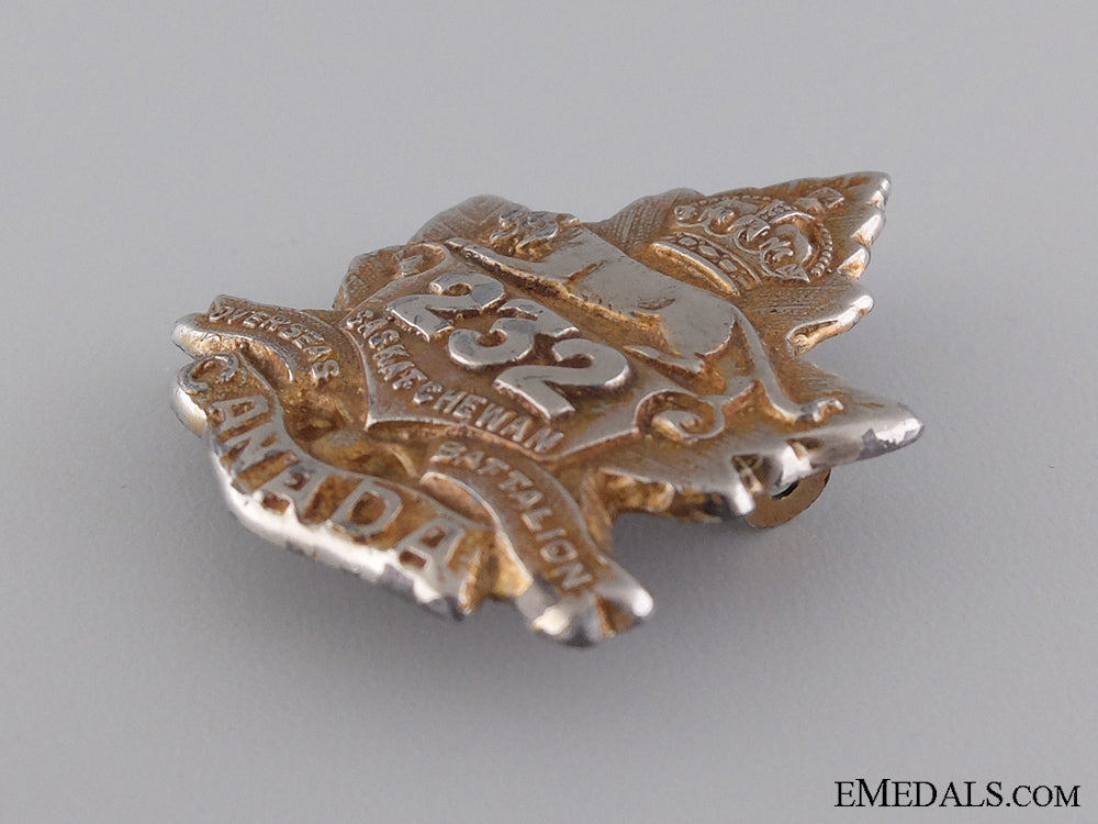 a_wwi232_nd_infantry_battalion_officer's_cap_badge_img_03.jpg543fc1dc2abdd