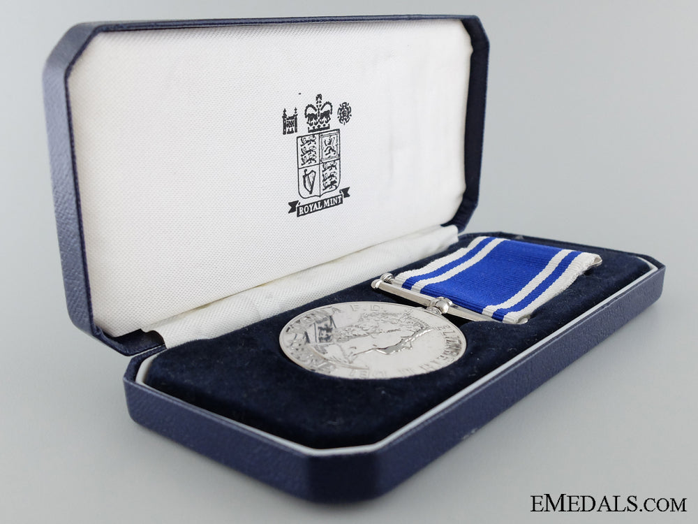 police_long_service_and_good_conduct_medal_to_inspector_collins_img_03.jpg53961b4a93fec