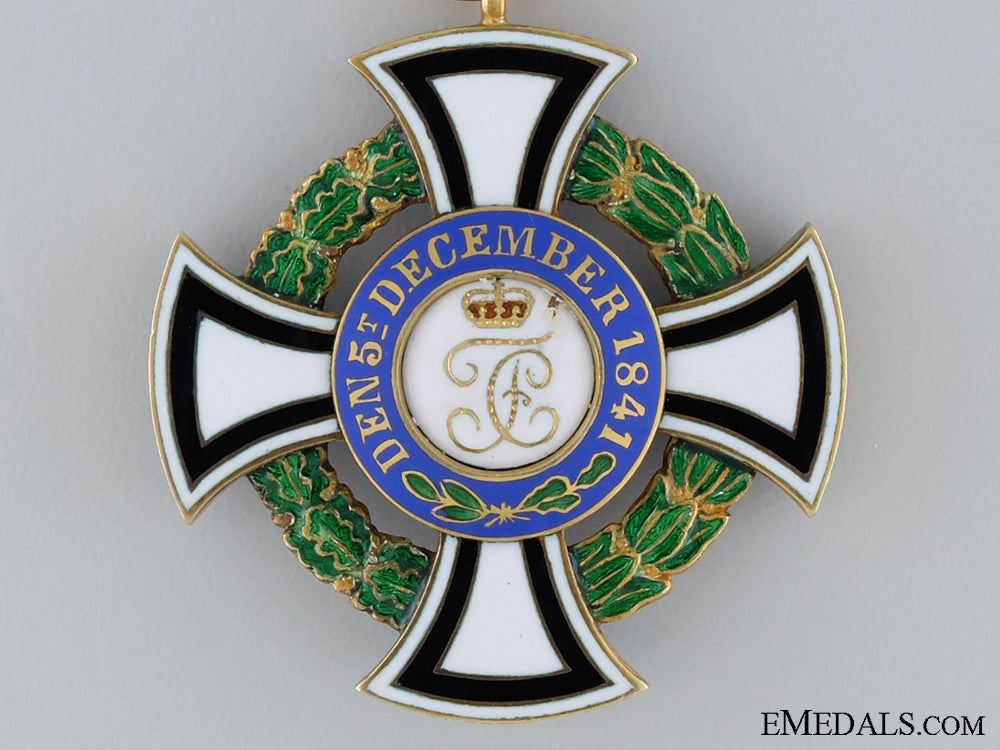 hohenzollern,_house_order_of_hohenzollern;_honour_cross_second_class,_in_gold_img_03.jpg53ab1c0482abb