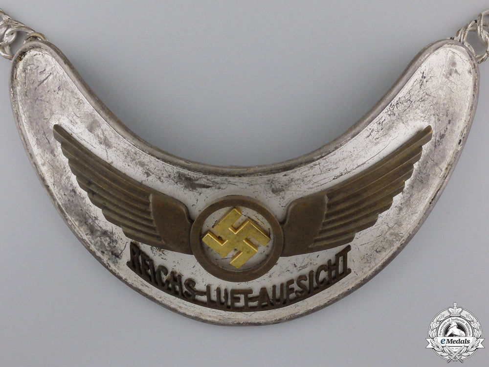 an_early_luftwaffe_air_traffic_controller's"_reichs-_luft-_aufsicht"_gorget_img_03.jpg55157e72722c9