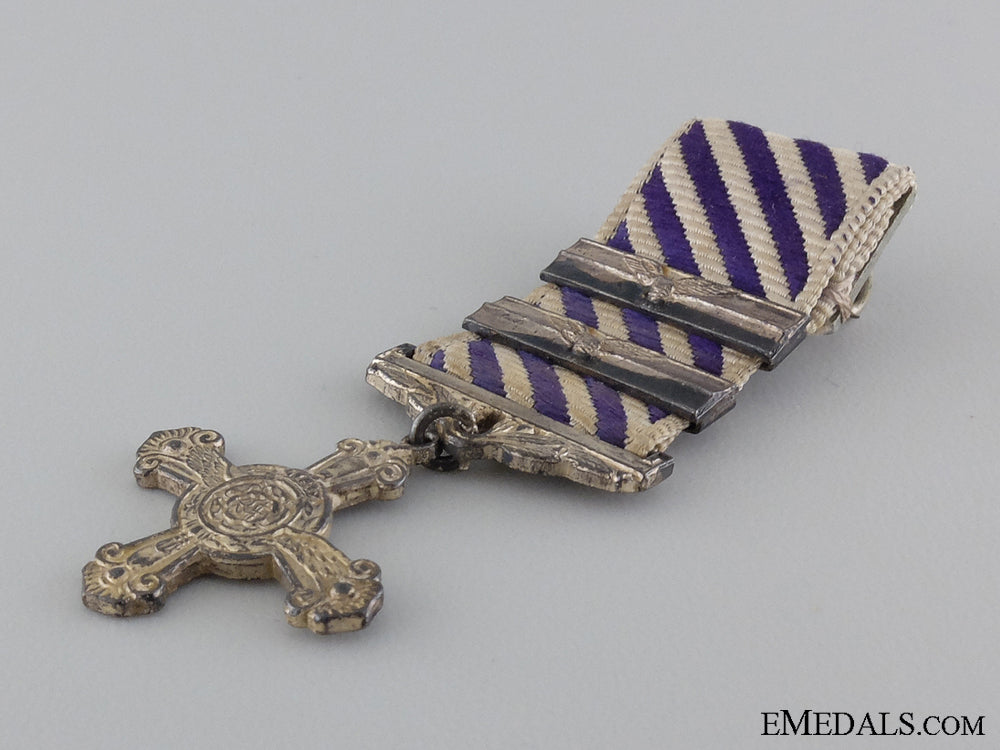 a_miniature_first_war_distinguished_flying_cross_img_03.jpg545a435e8322b