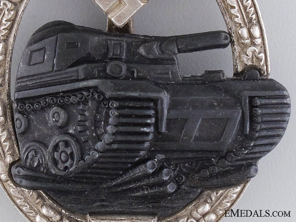 a_tank_badge_grade_iii(50);_silver_grade_by_josef_feix&_sohn$3500_img_03.jpg54297d9a4c76b