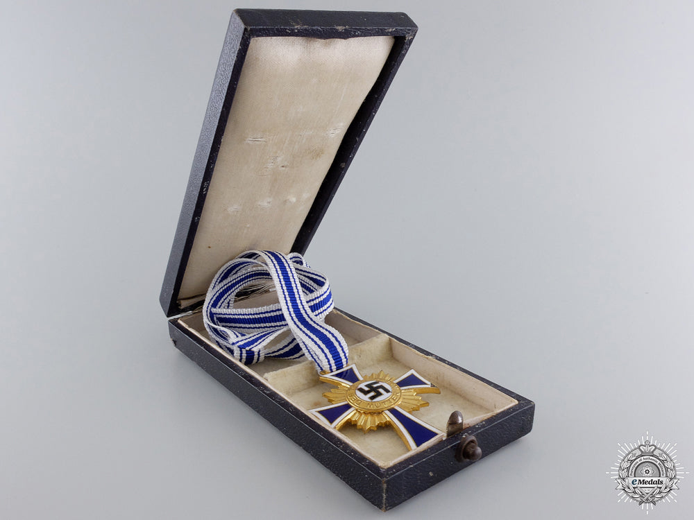 a_german_mother's_cross;_gold_grade_with_case_img_03.jpg549ac22f4c866