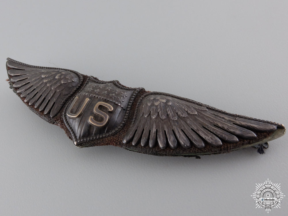 a_first_war_united_states_air_service_pilot_wings;_dallas_type_by_bb&_b_img_03.jpg54b13a9140723