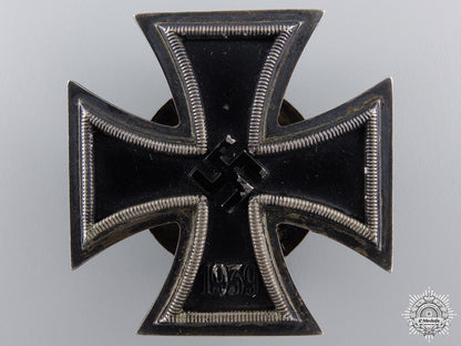 an_iron_cross_first_class1939_with_ldo_case_img_04.jpg54e388a61ee66