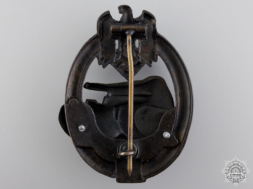 a_near_mint_tank_assault_badge;_special_grade25_img_04.jpg54988f462f626
