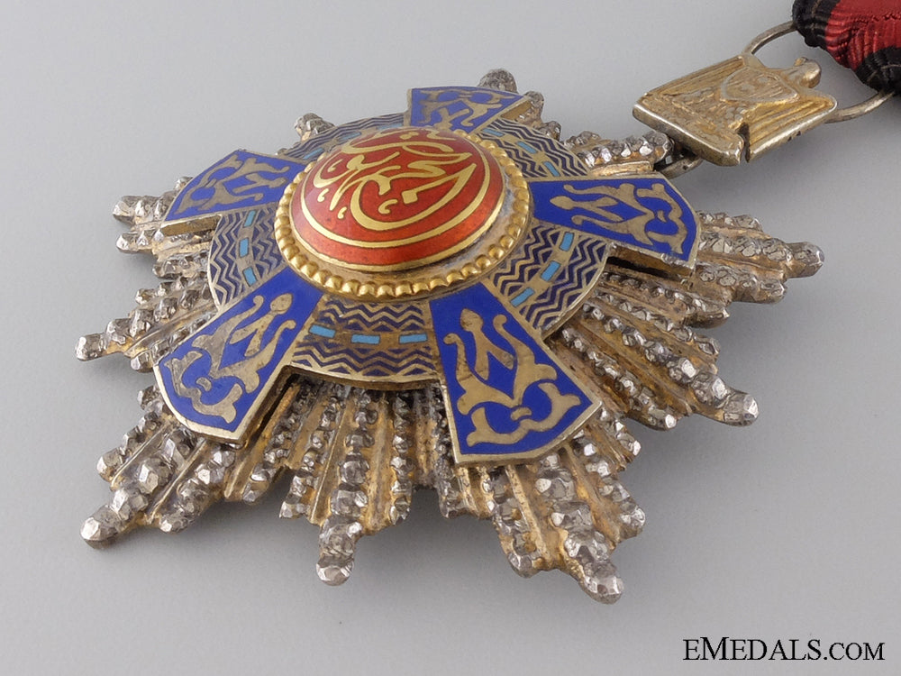 an_egyptian_order_of_the_republic;_grand_officer's_set_img_04.jpg546b8a281f7e4