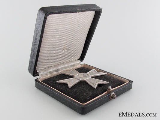 a_cased_war_merit_cross1_st_class_by_s&_l_img_04.jpg5303b3cd1cbad