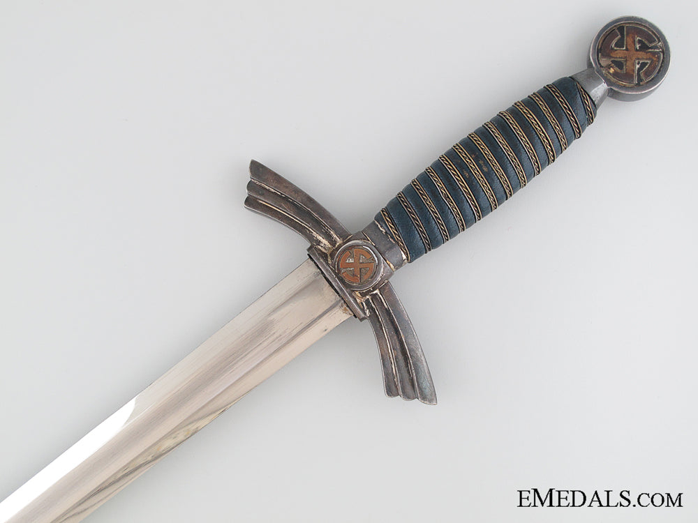 a_first_pattern_dagger_by_kirschbaum&_co_img_04.jpg52f93206507de