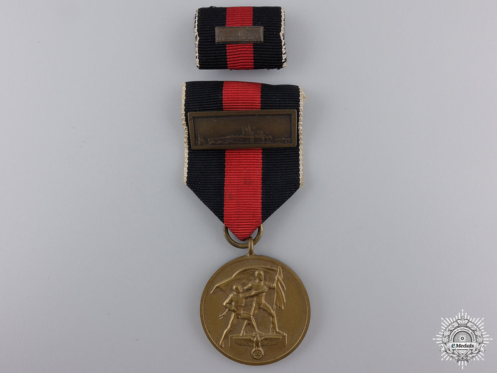 a_commemorative_medal_october1_st1938_with_prague_bar&_case_img_04.jpg54e783ec7db13