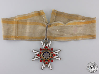 japan,_empire._an_order_of_the_sacred_treasure,_iii_class_img_04.jpg55b7da21e0b8c